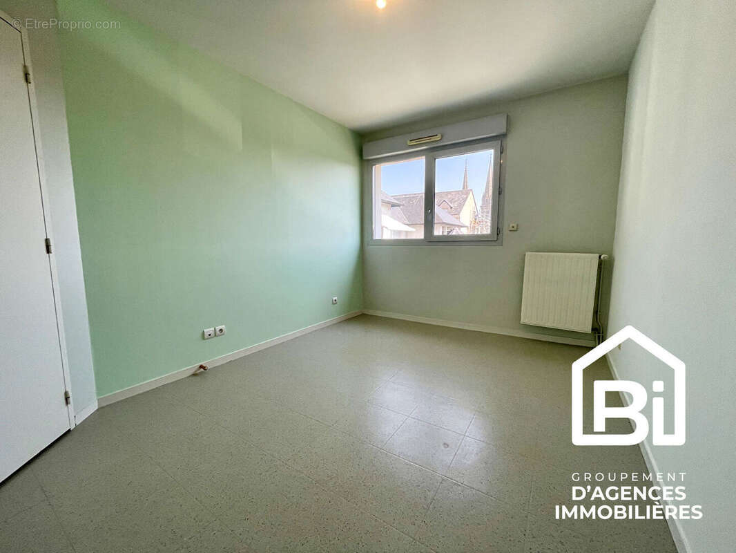 DOUVRES LA DÉLIVRANDE - T3 lumineux avec balcon, cave et double parking - photo 4