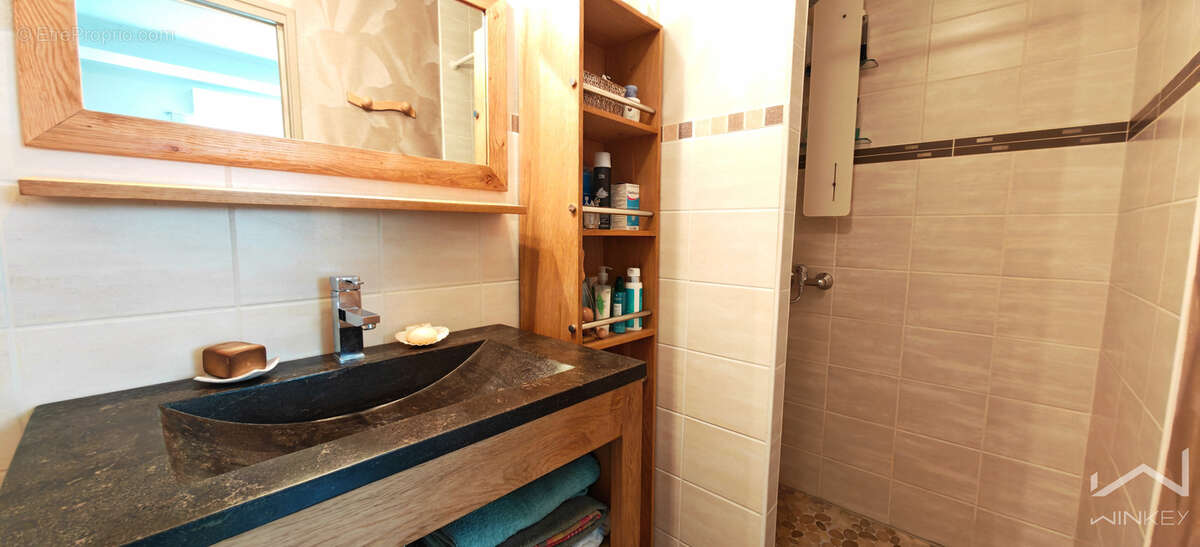 À Cintré, grande maison à vendre 333000 € - photo 8