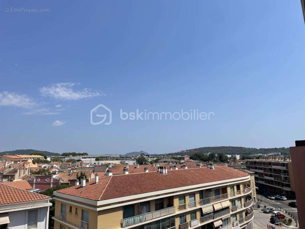 Appartement à LA VALETTE-DU-VAR