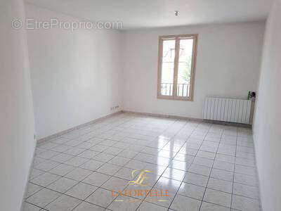 Appartement à HOUDAN