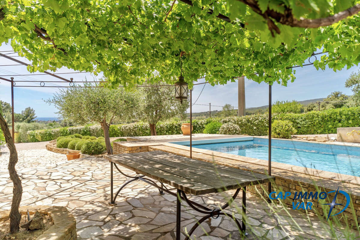 Photo Maison à La Cadiere-D'azur au prix de 1 280 000€