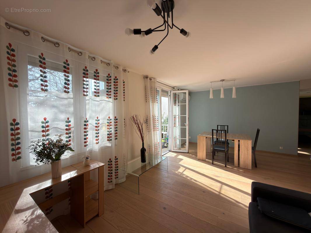 Appartement à LYON-9E