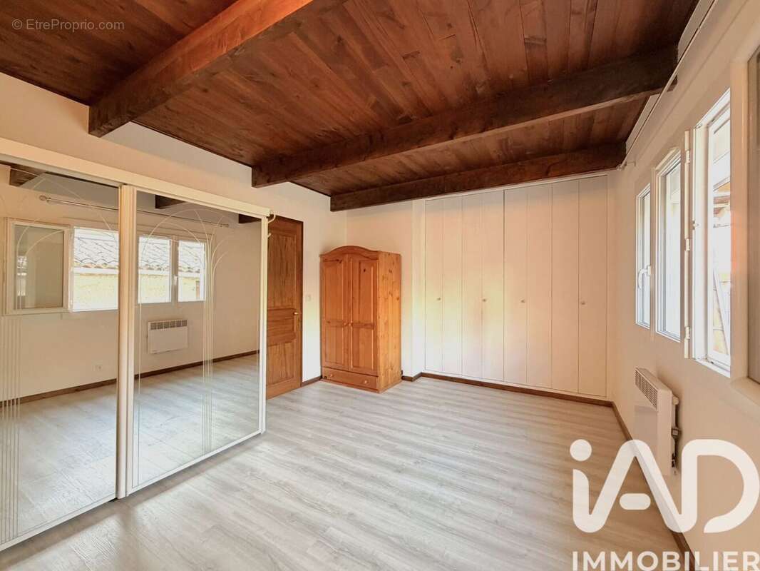 Maison 143 m² à Oraison  - photo 6
