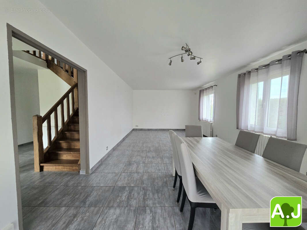 Maison à MANTES-LA-JOLIE