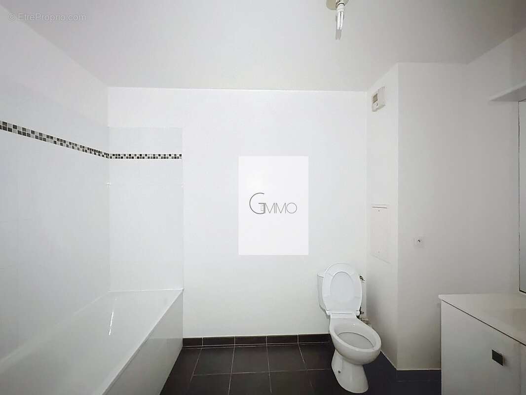 Appartement à L'HAY-LES-ROSES