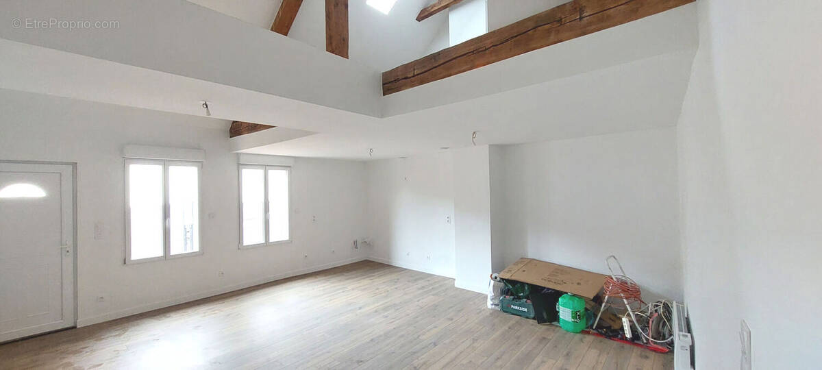 20260220_135503 - Appartement à REMIREMONT