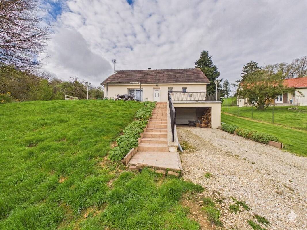 Maison à SAINT-MARDS-EN-OTHE