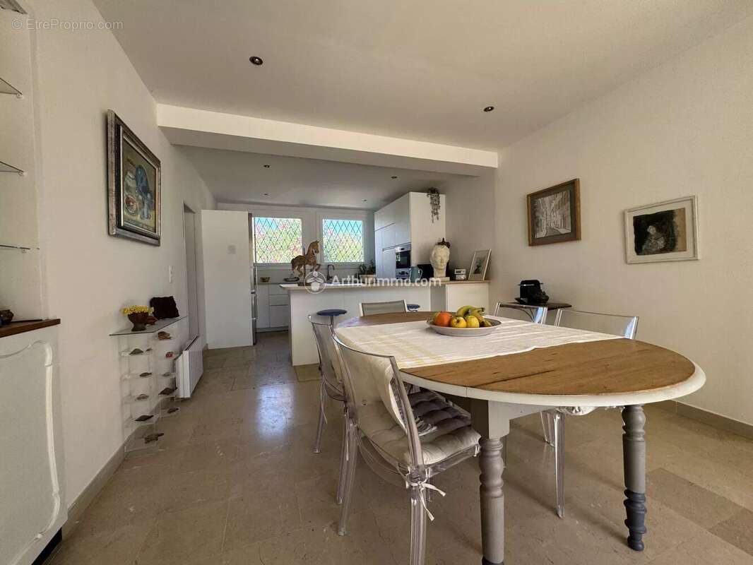 Maison à SIX-FOURS-LES-PLAGES