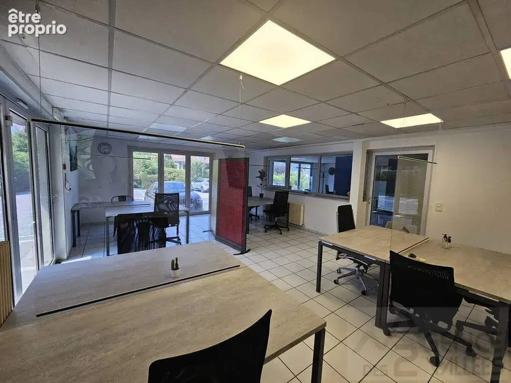 Local  208.66 m² Sallanches - photo 4