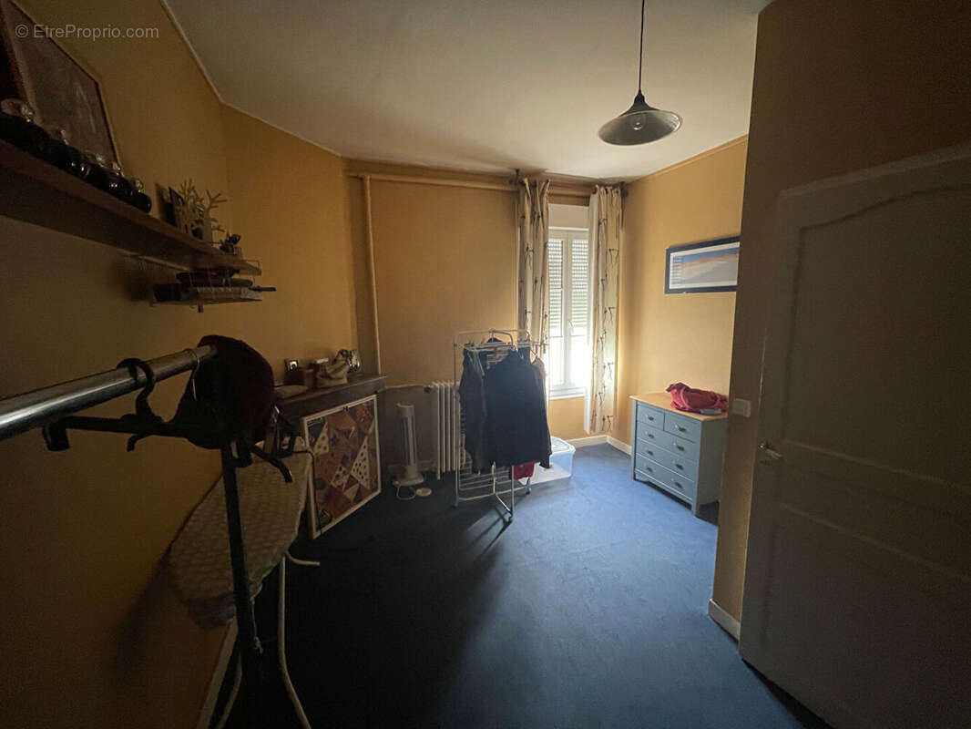 Maison à FRESNAY-L'EVEQUE