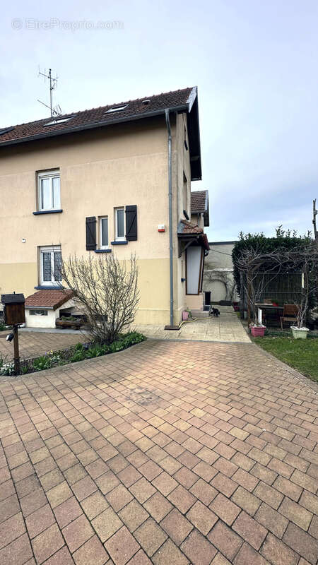 Maison à ANGEVILLERS