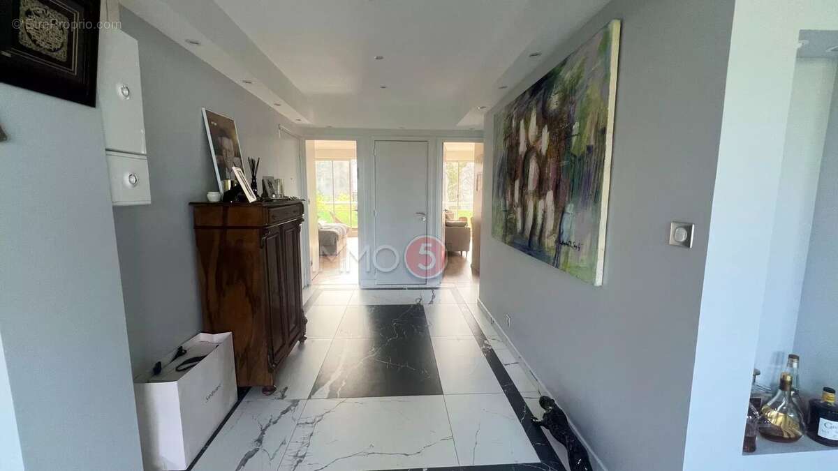 Appartement à LE RAINCY