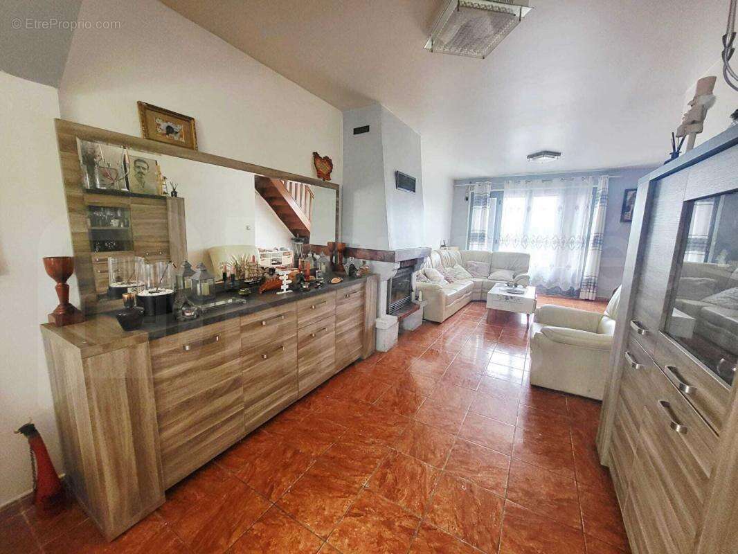 Maison sur sous-sol total, 4 chambres et jardin - photo 5