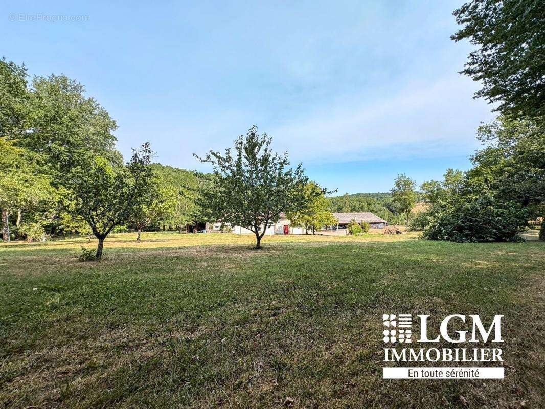 Domaine de 6 hectares avec lac privé - photo 12