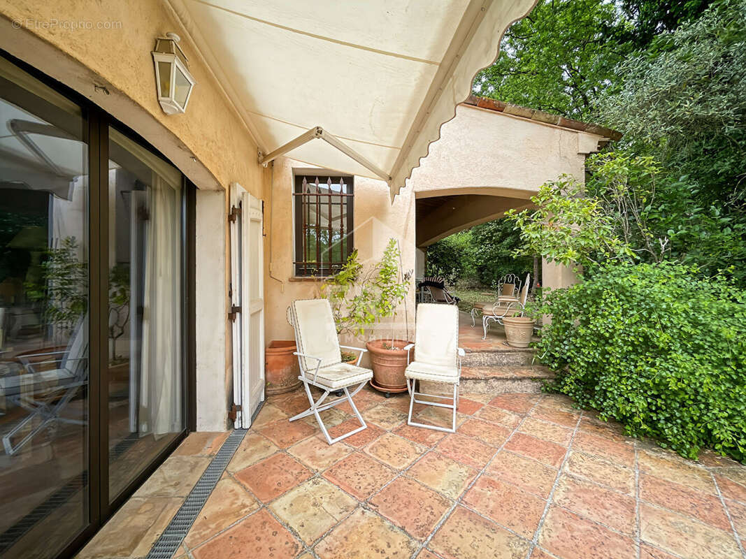 Maison à MOUANS-SARTOUX