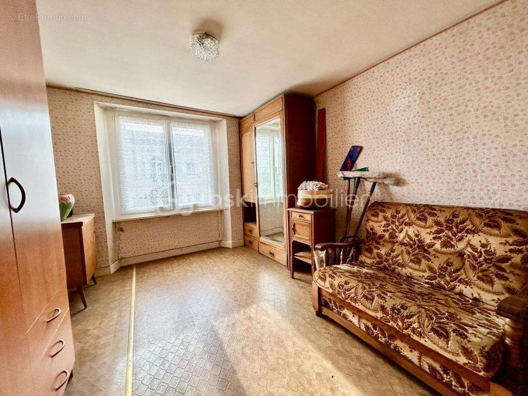 Maison à VELOTTE-ET-TATIGNECOURT