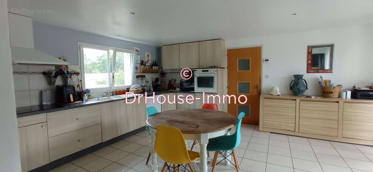 Maison à SAINT-MAIXENT-SUR-VIE