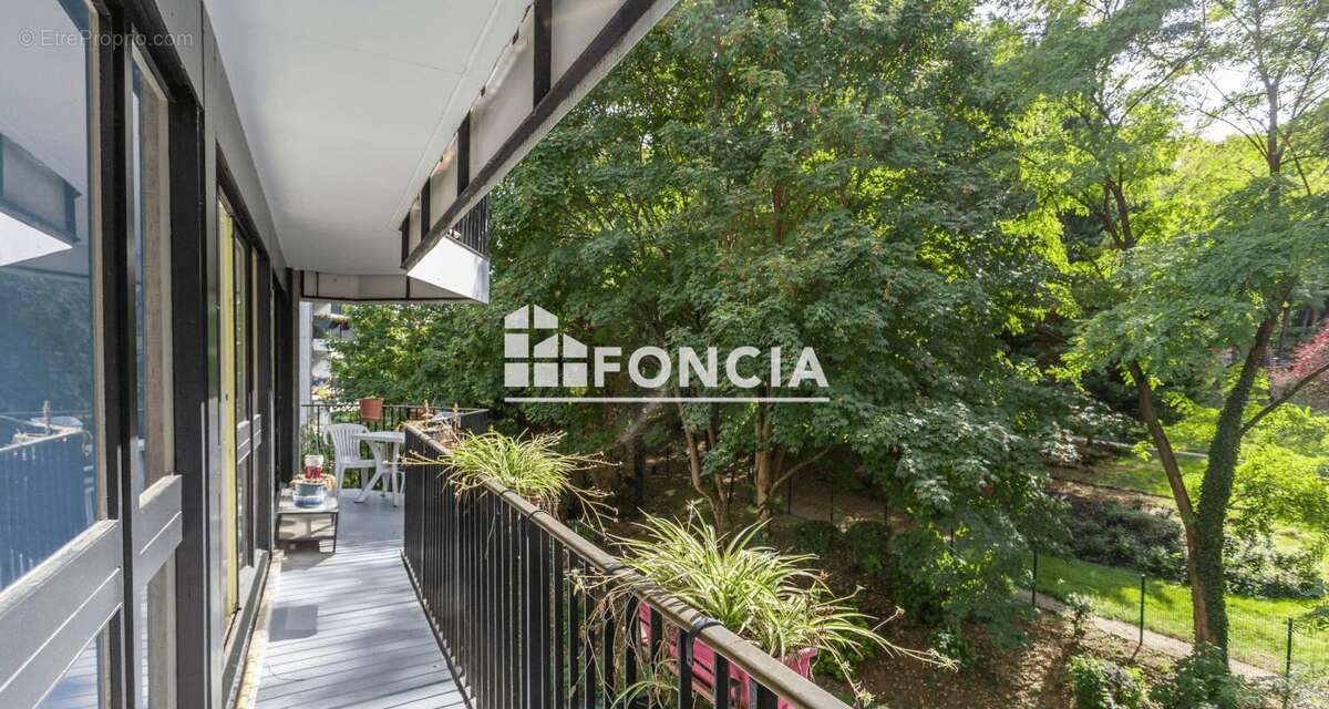 Appartement à GRIGNY