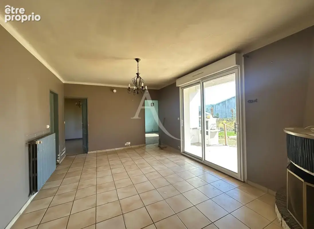 Ensemble immobilier à L'ILE D'ELLE - photo 12