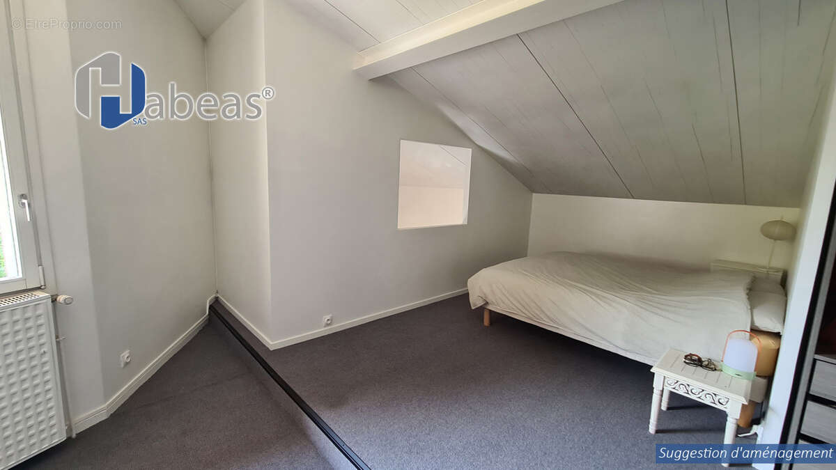 À 45 min de Lyon – Maison d’architecte unique de 330m², 6 chambres, avec piscine 10x5 au cœur de 5 800 m² de parc arboré - photo 23