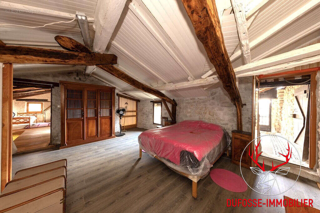 Ardèche - Vente à terme LIBRE - Maison ancienne à rénover 140 m² - photo 10