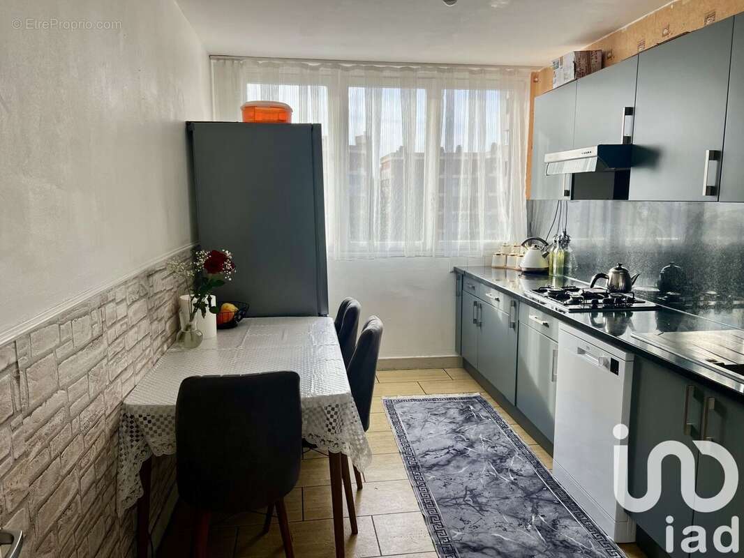 Photo 4 - Appartement à VILLENEUVE-SAINT-GEORGES