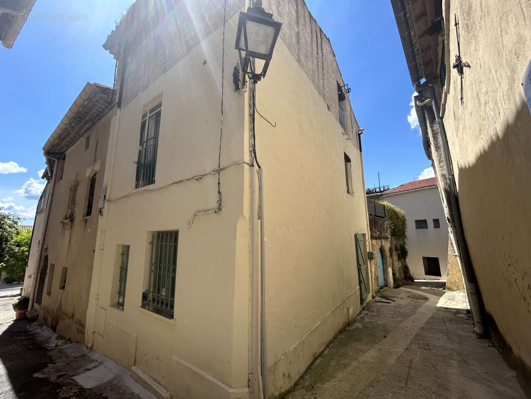 Maison à SAINT-QUENTIN-LA-POTERIE