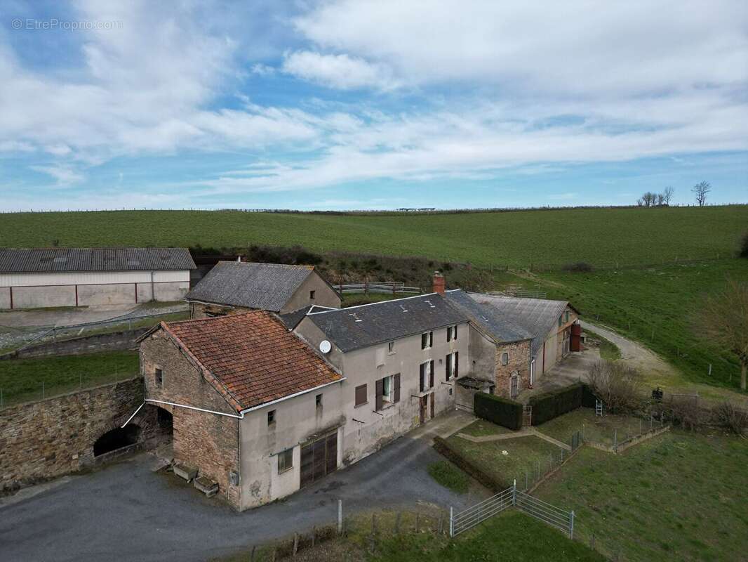 Maison à CONNAC