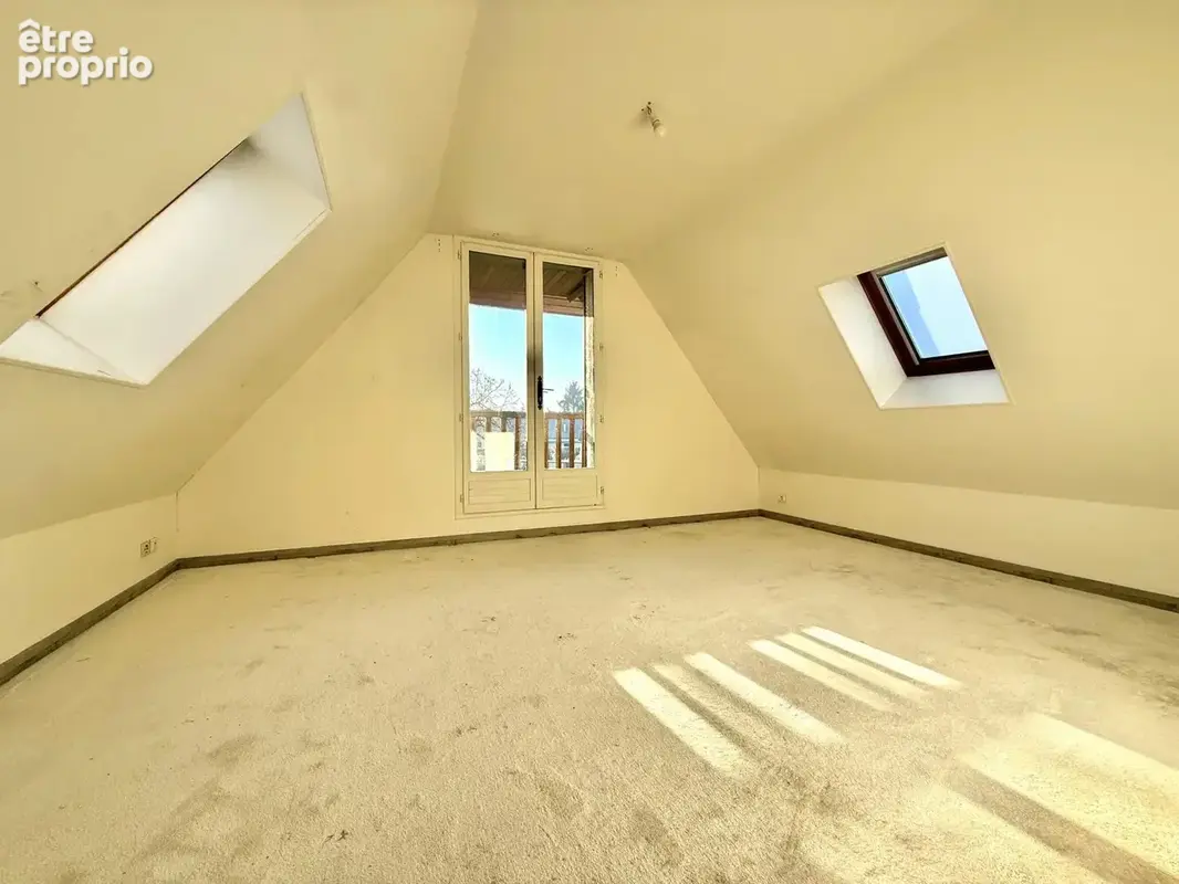Maison F8 de 185 m2 avec Garages - photo 8