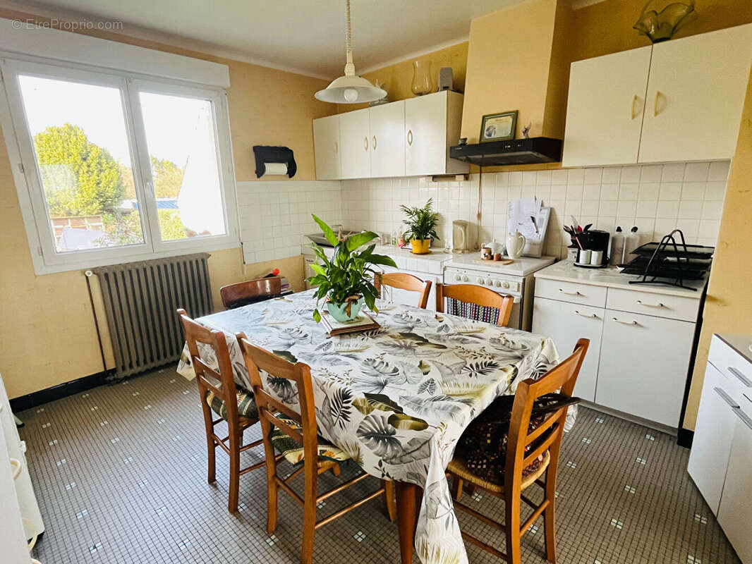 Maison à BAGUER-PICAN