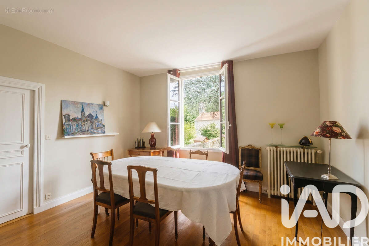 Photo 8 - Maison à SAINTRY-SUR-SEINE
