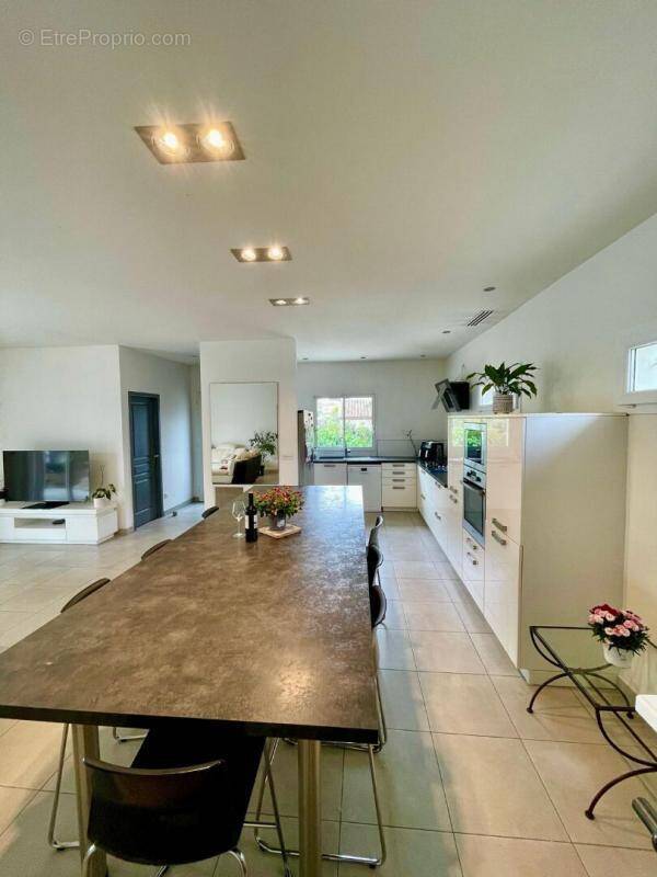 Maison à SAINT-JEAN-DE-VEDAS