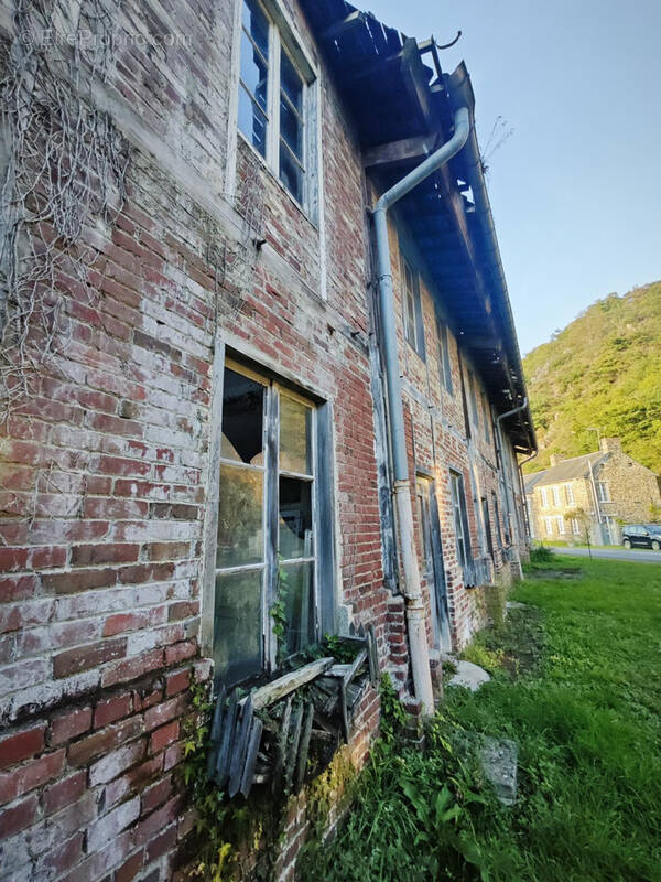Terrain à PIERREFITTE-EN-CINGLAIS