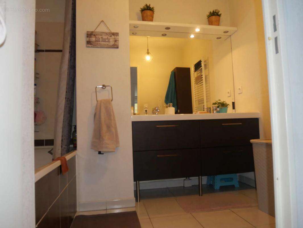 Appartement à MARSEILLE-13E