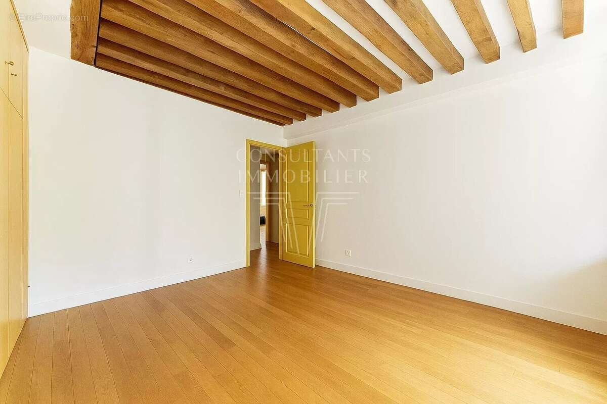 Appartement à PARIS-6E