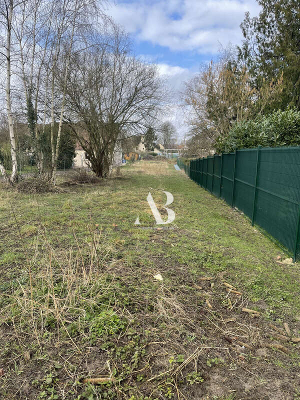 Terrain à CHATEAUBLEAU