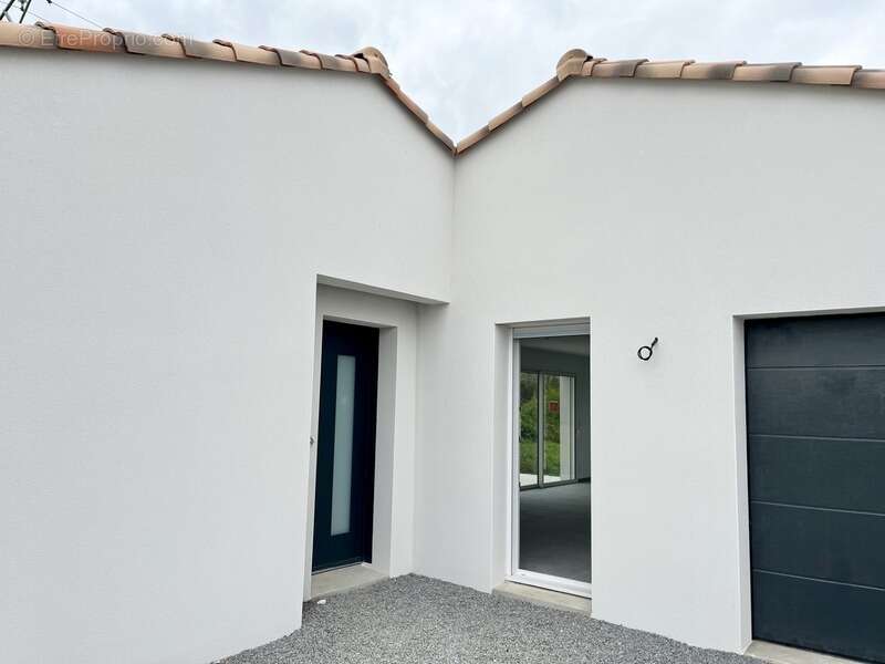 Maison à SALLERTAINE