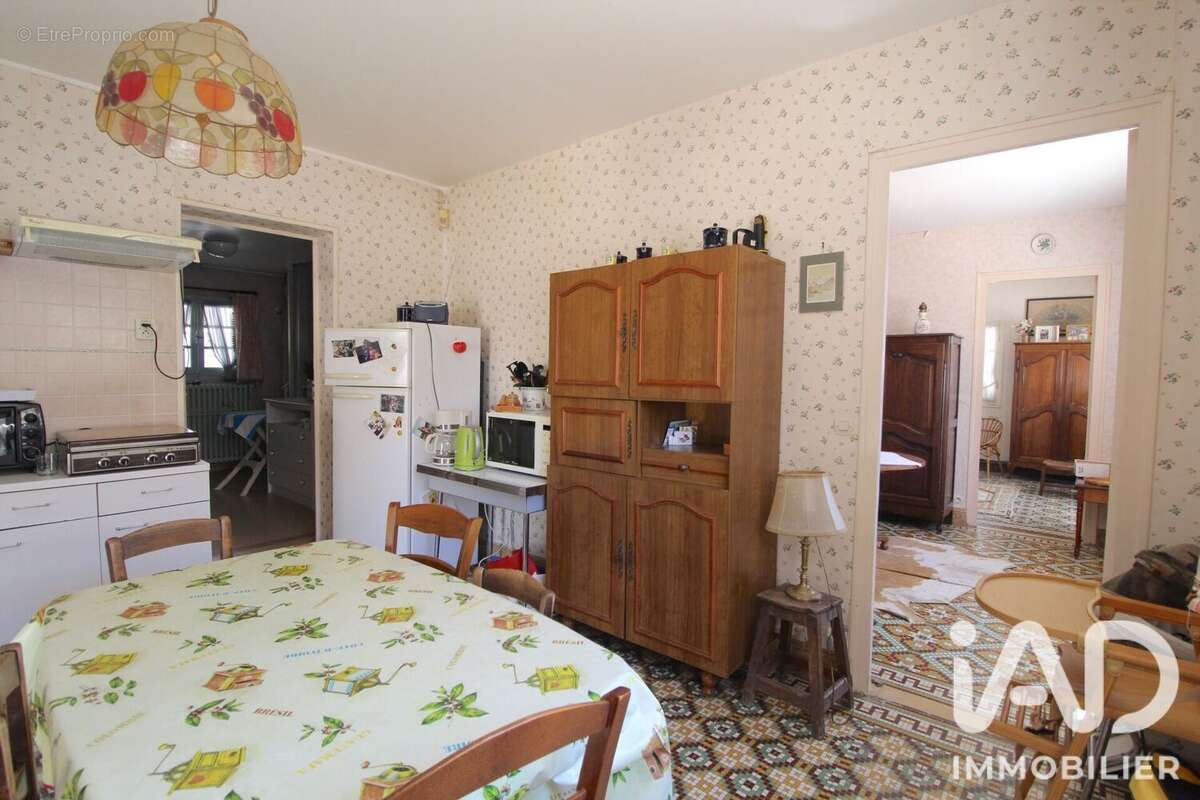 Maison 128 m² à Saint-Fargeau-Ponthierry  - photo 4
