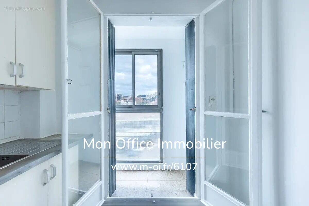 Appartement à MARSEILLE-3E