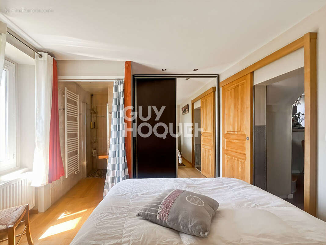 Maison à FONTENAY-TRESIGNY