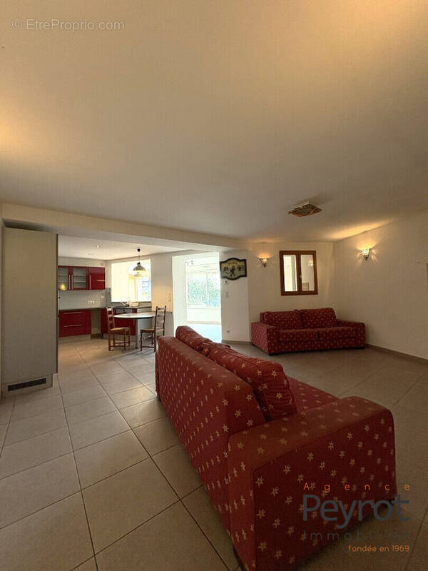 Appartement à FONT-ROMEU-ODEILLO-VIA