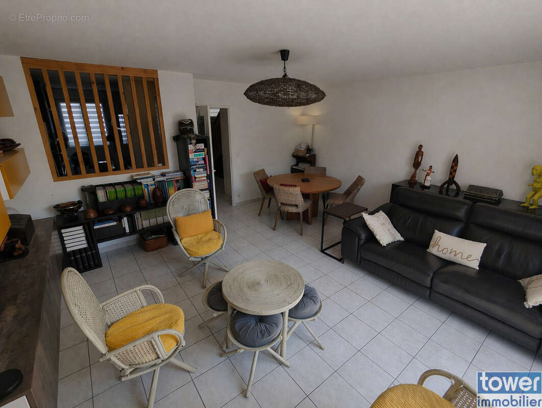 Maison à VILLENAVE-D'ORNON
