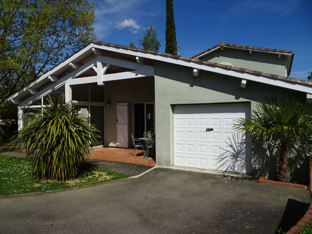 Maison à FROUZINS