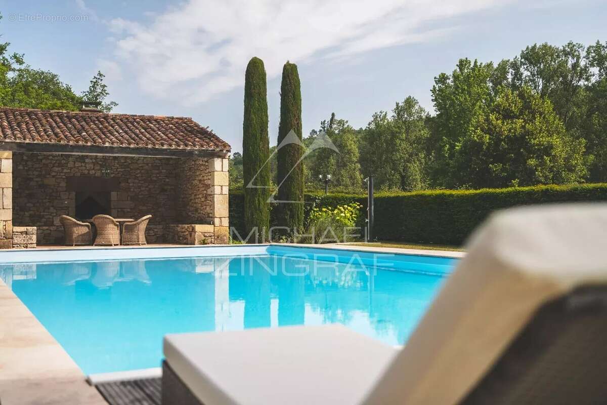 Maison à MAUZENS-ET-MIREMONT