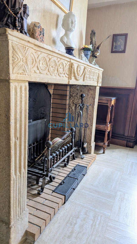 Maison à RENAISON