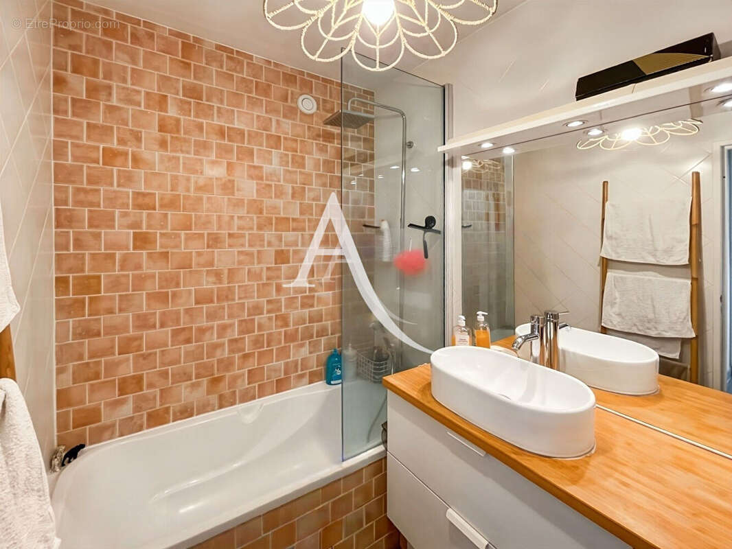 Appartement à MARSEILLE-13E