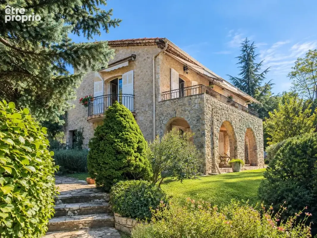 Maison à SAINT-VALLIER-DE-THIEY