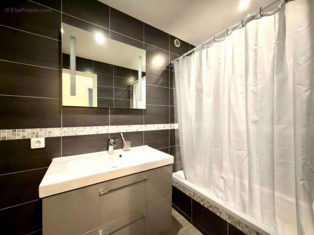 Appartement à MENTON