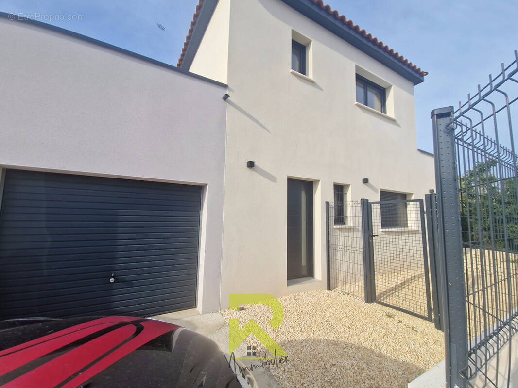 Maison à POMEROLS