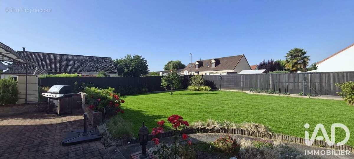 Maison 138 m² à Ormes  - photo 3